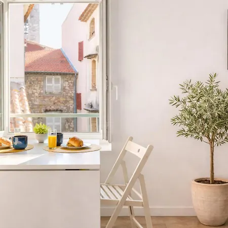 Old - Walking Beaches - Center